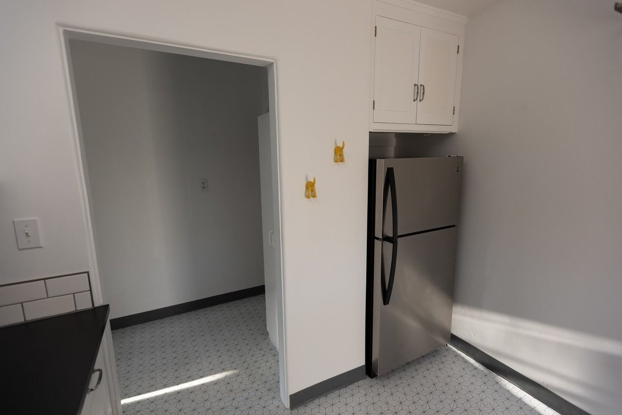 364 2nd Ave - Photo 7 of 43
