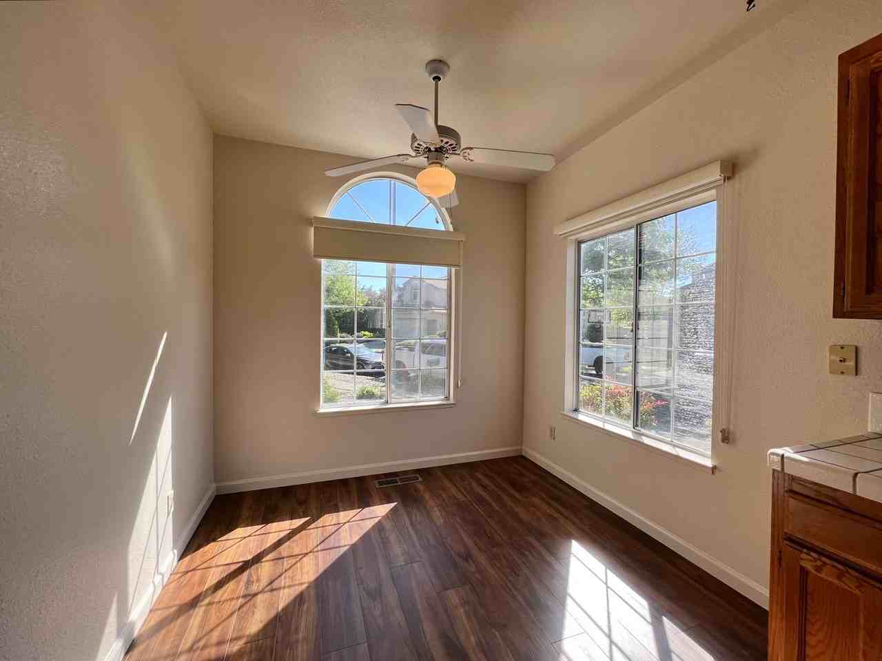 2160 Camenson St - Photo 7 of 26