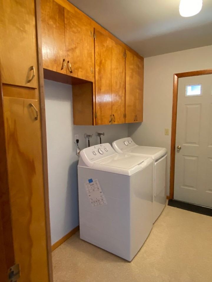 1520 Washburn Way - Photo 5 of 12