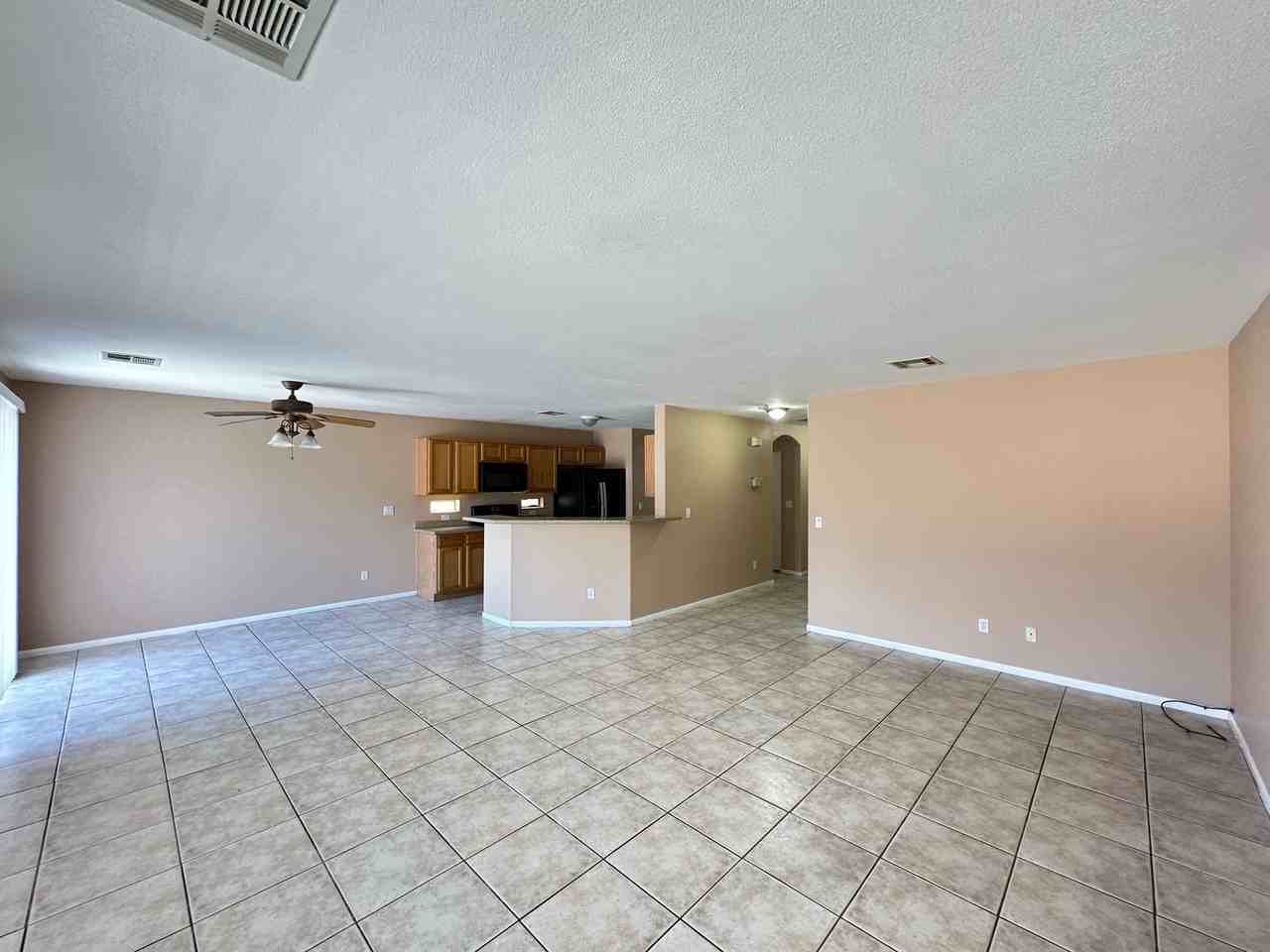 4711 Thackerville Ave - Photo 3 of 23