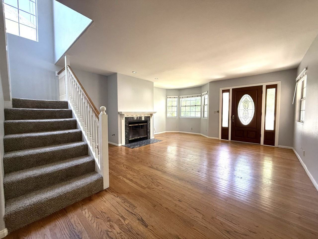 432 E Ave - Photo 3 of 29