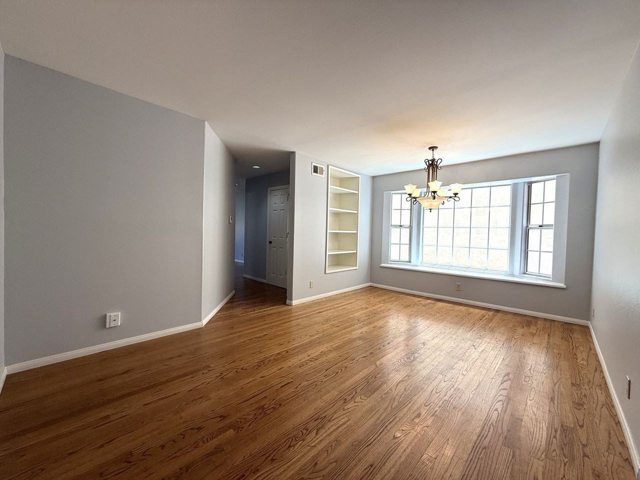 432 E Ave - Photo 6 of 29