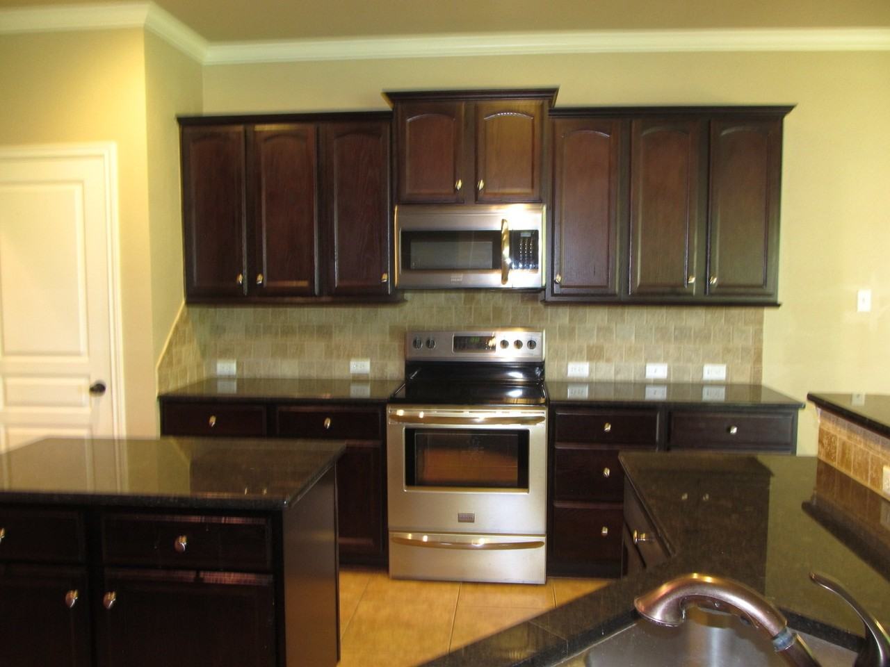 2515 Twin Ridge Ct - Photo 5 of 19