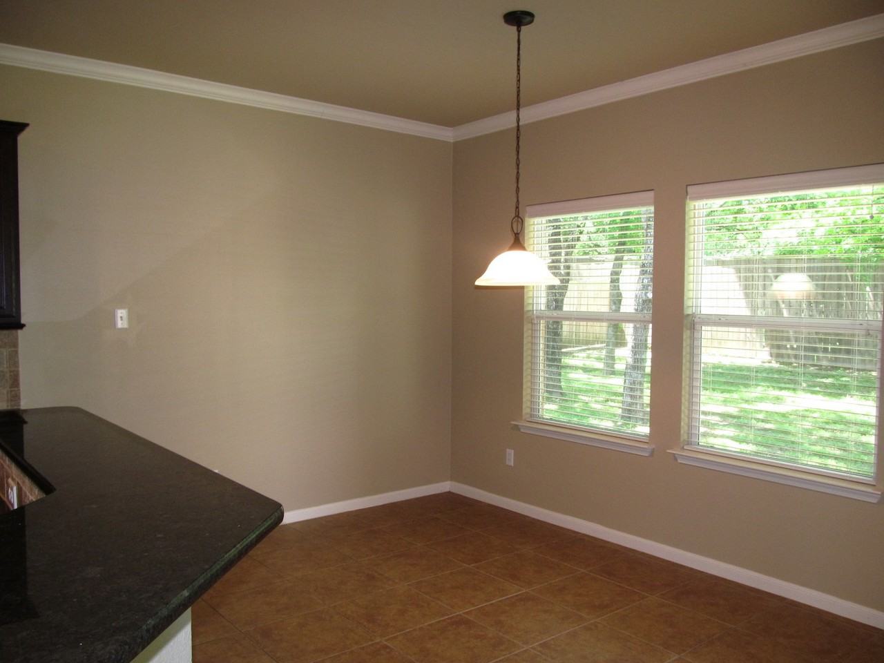 2515 Twin Ridge Ct - Photo 7 of 19