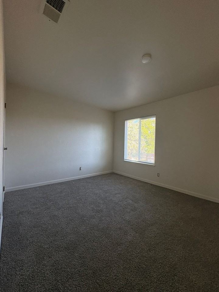 400 S Saliman Rd #54 - Photo 5 of 7
