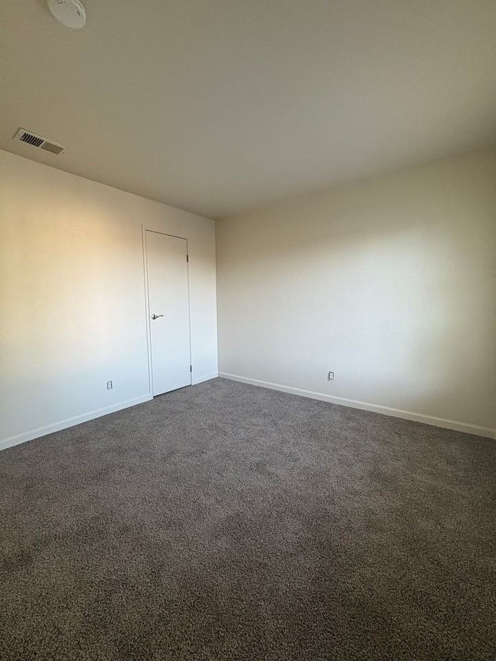 400 S Saliman Rd #54 - Photo 6 of 7