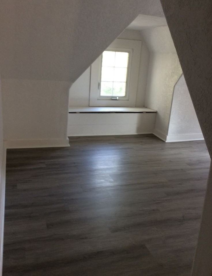 1122 I St - Photo 3 of 17