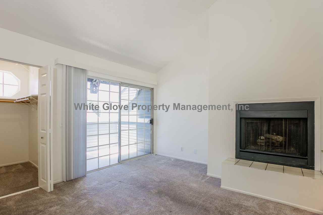 205 S Redwood Ave #33 - Photo 7 of 17