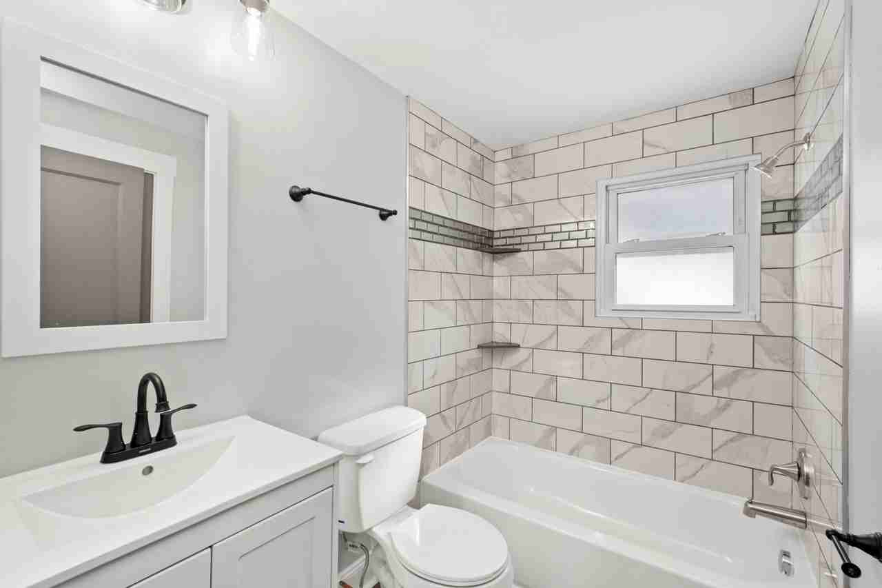 3001 Home Ave - Photo 2 of 26