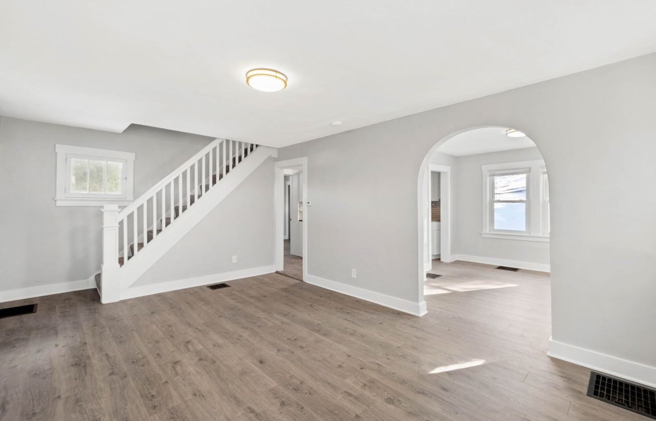 3001 Home Ave - Photo 3 of 26