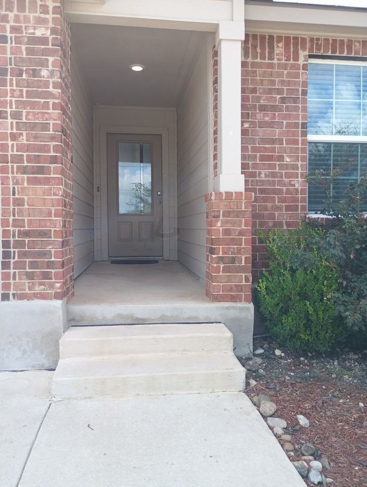 6507 Hoffman Pln - Photo 2 of 16