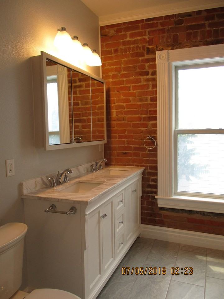 615 W 11th St - Photo 7 of 13