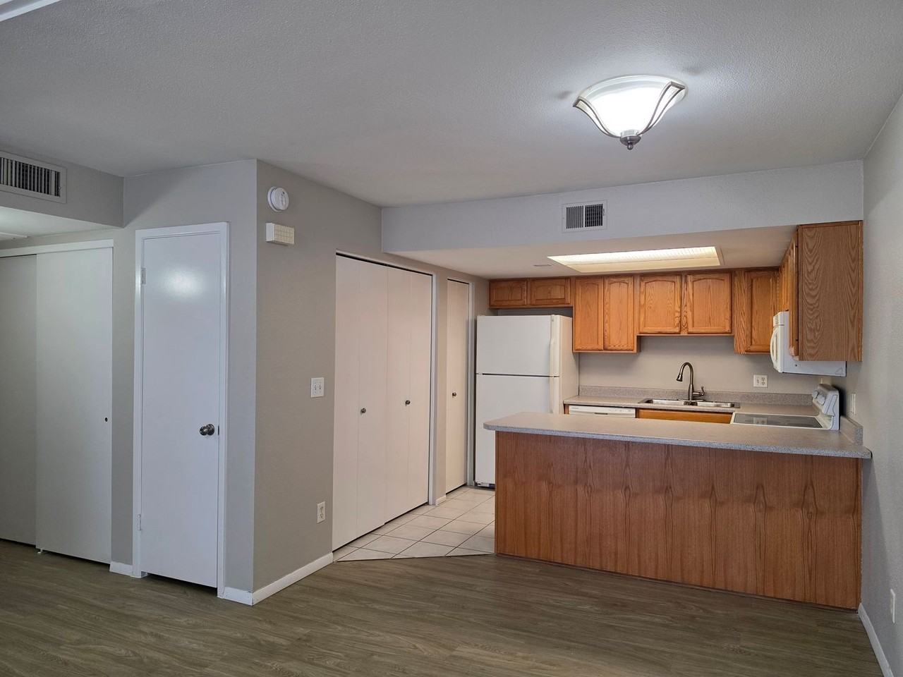 2149 E 10th St #2 - Photo 4 of 32