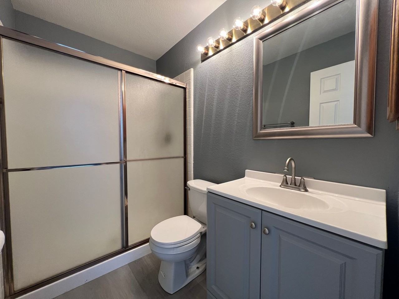 128 Ferrera Dr - Photo 5 of 16