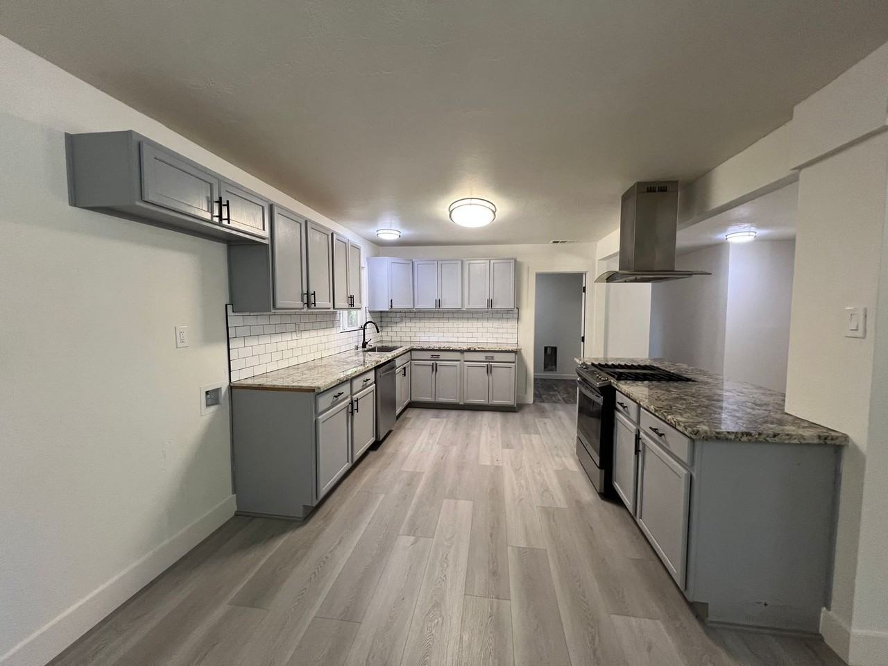 2504 Eastern Ave - Photo 2 of 13