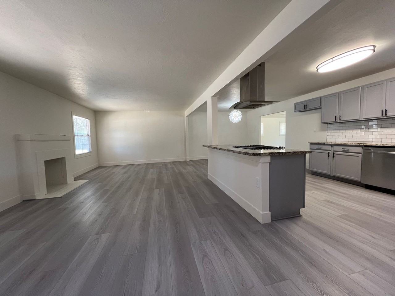 2504 Eastern Ave - Photo 3 of 13