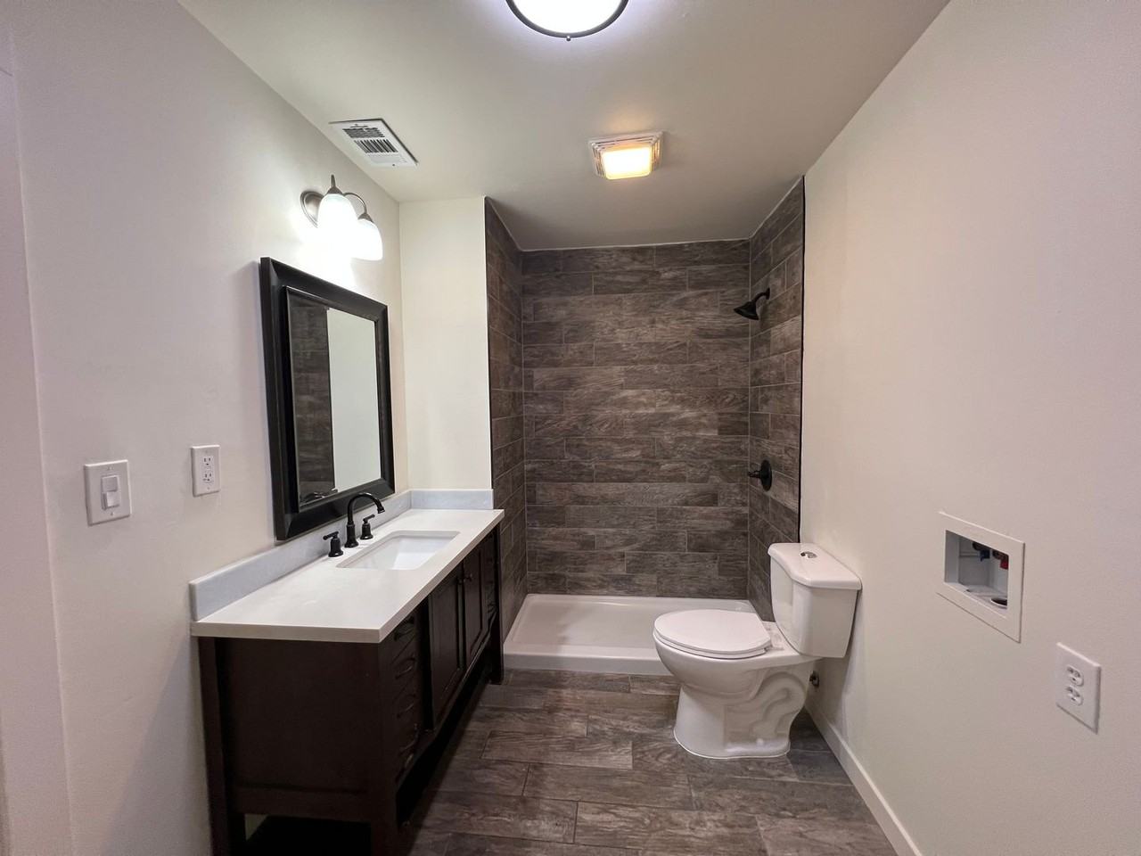 2504 Eastern Ave - Photo 6 of 13