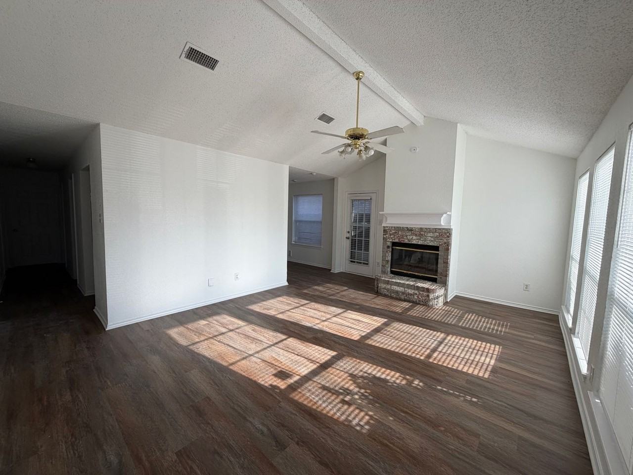 7116 Nohl Ranch Rd - Photo 3 of 10