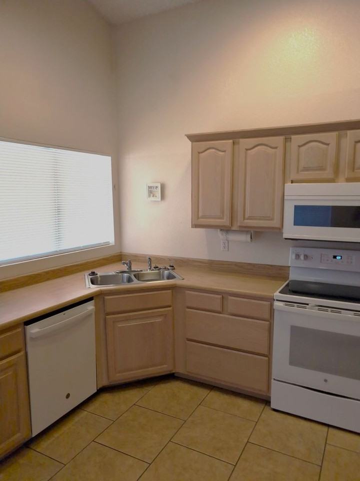 73 S Cypress Ct - Photo 6 of 24