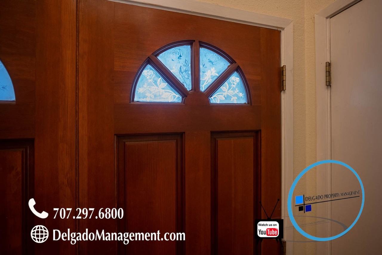 404 Phoenix Cir - Photo 3 of 27