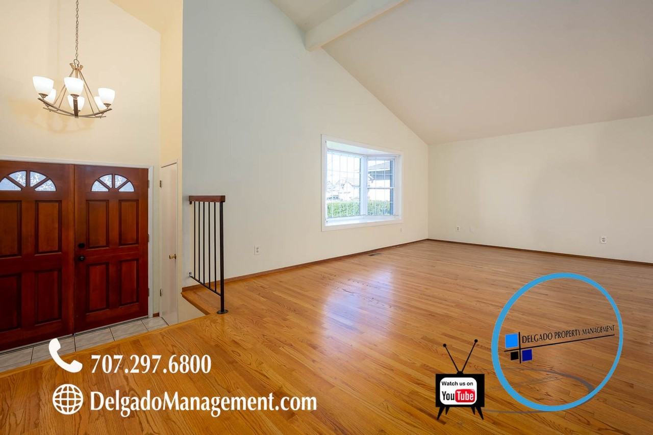 404 Phoenix Cir - Photo 4 of 27