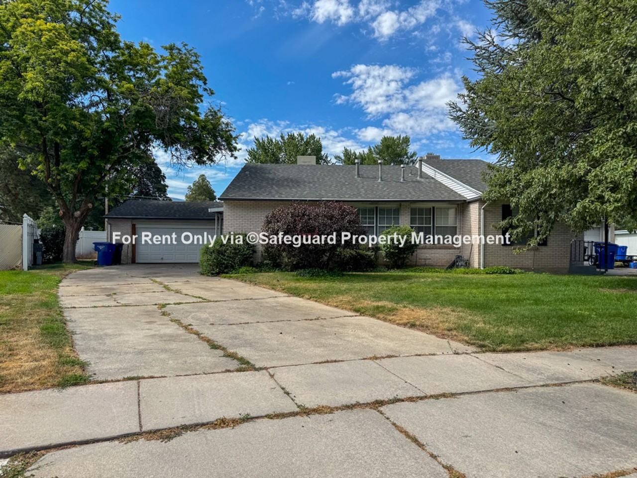 1906 E Jeremy Ct - Photo 2 of 22