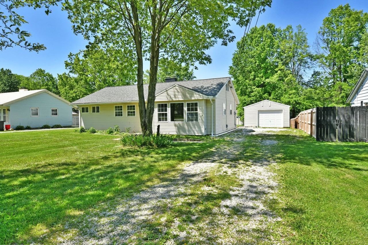 2344 Clearview Ave Nw - Photo 2 of 34