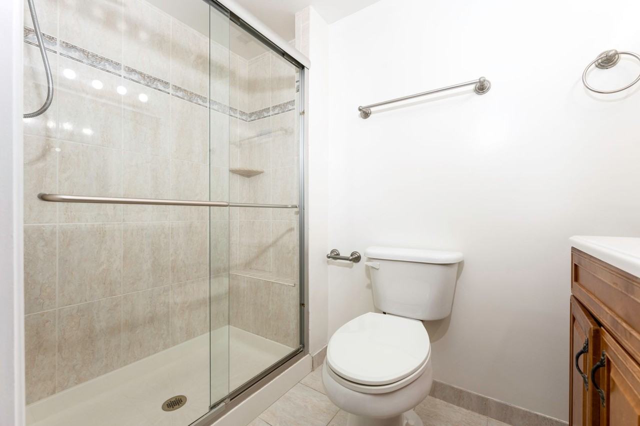 7715 Mary Cassatt Dr - Photo 6 of 13