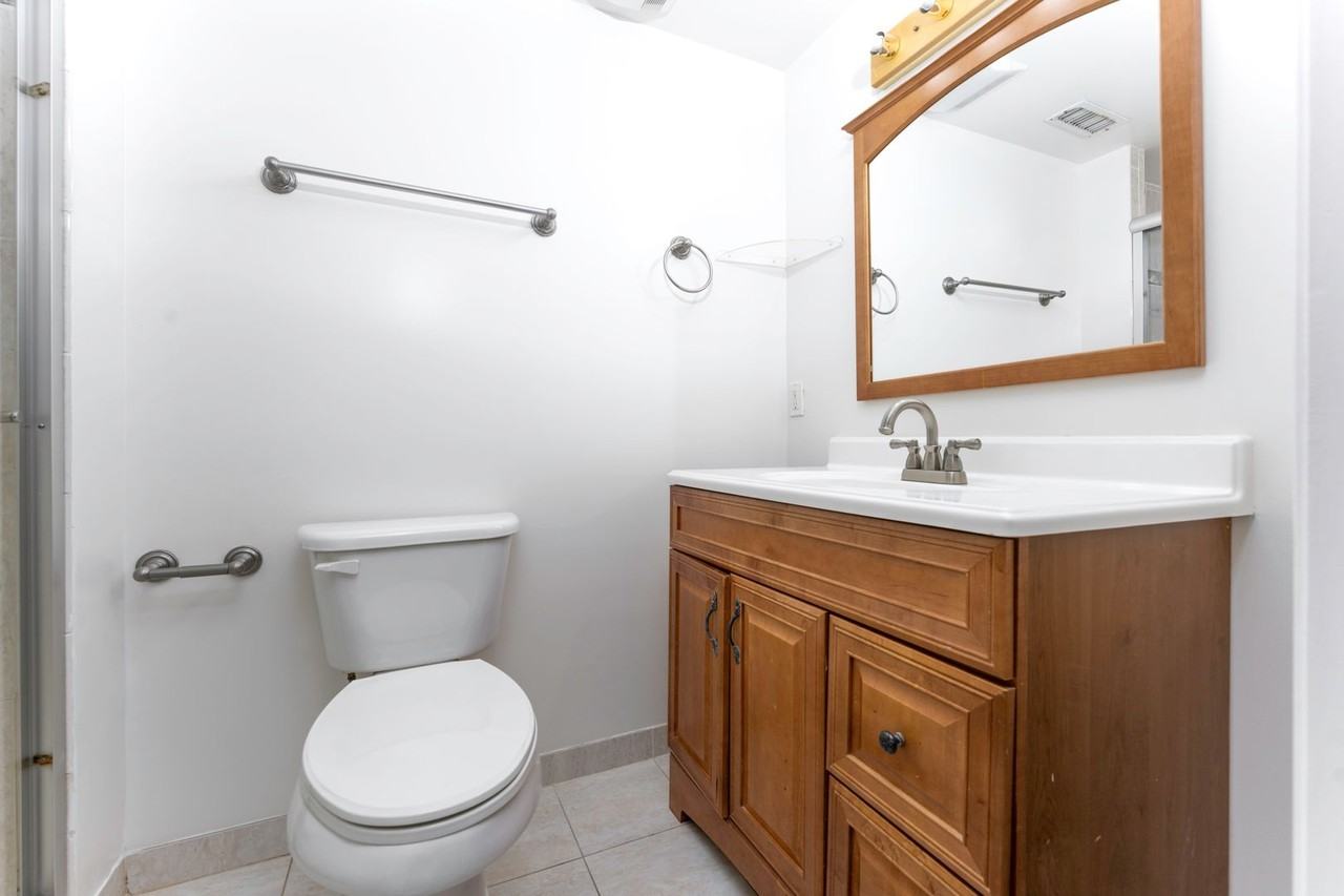 7715 Mary Cassatt Dr - Photo 7 of 13