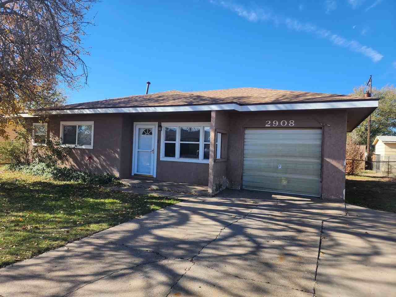 2908 La Fonda Rd - Photo 2 of 11