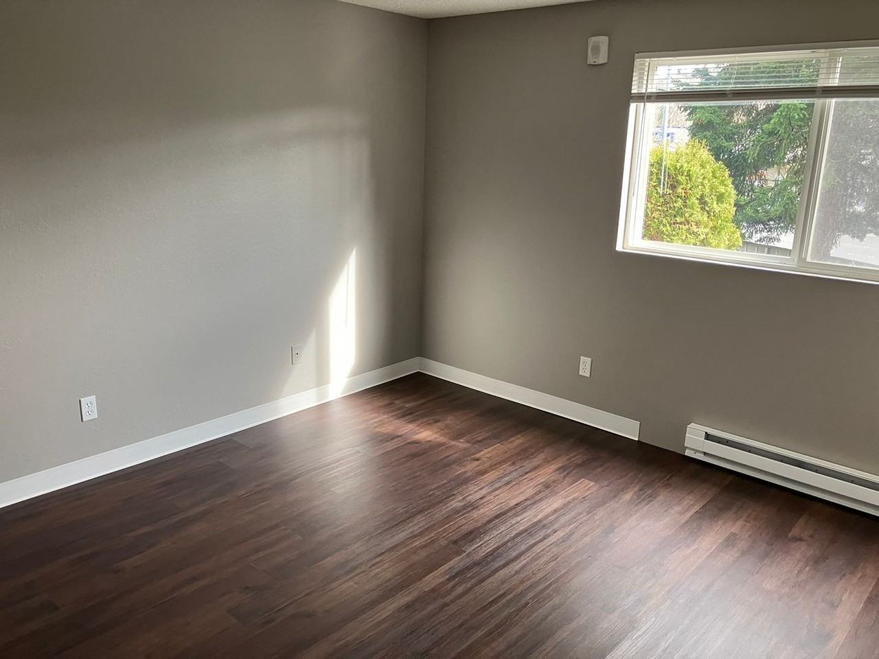 Sequoia Grove Apartments - Photo 6 of 25