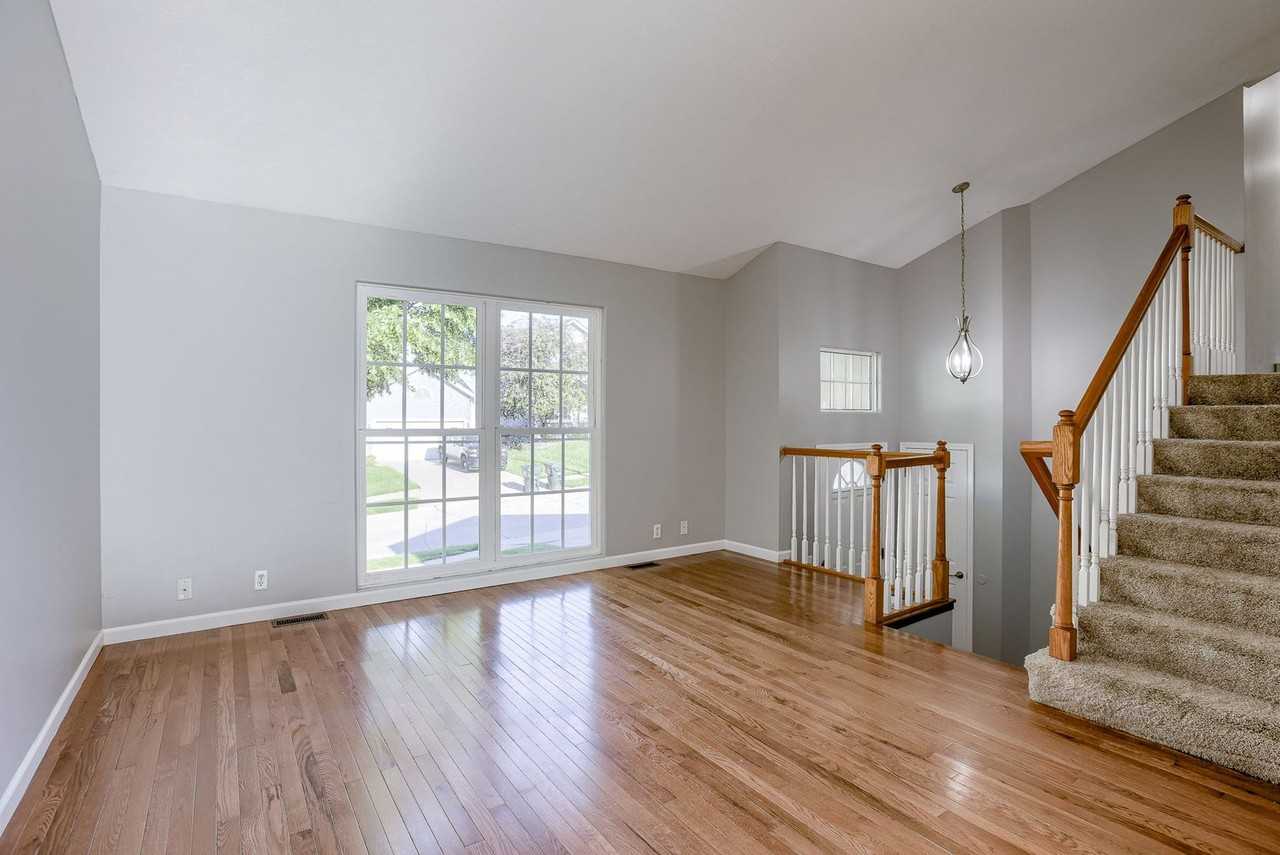 7333 S 183rd St - Photo 4 of 24
