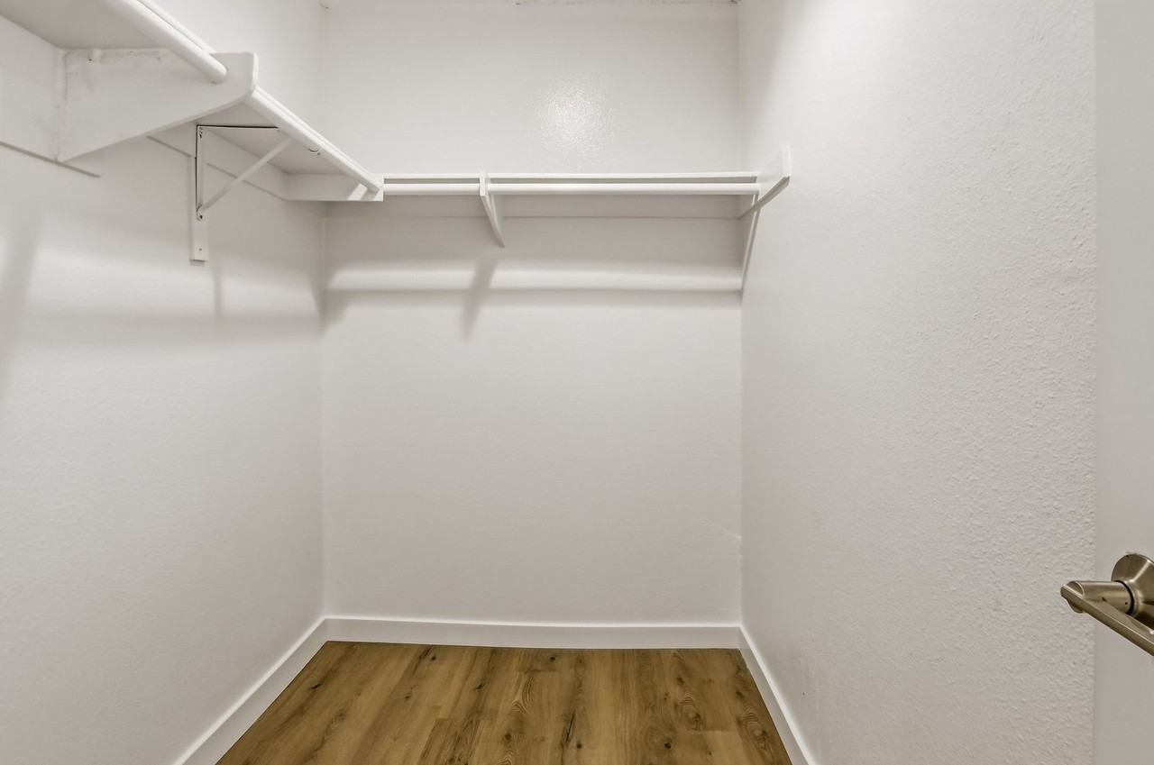4428 Delta St #8 - Photo 3 of 8