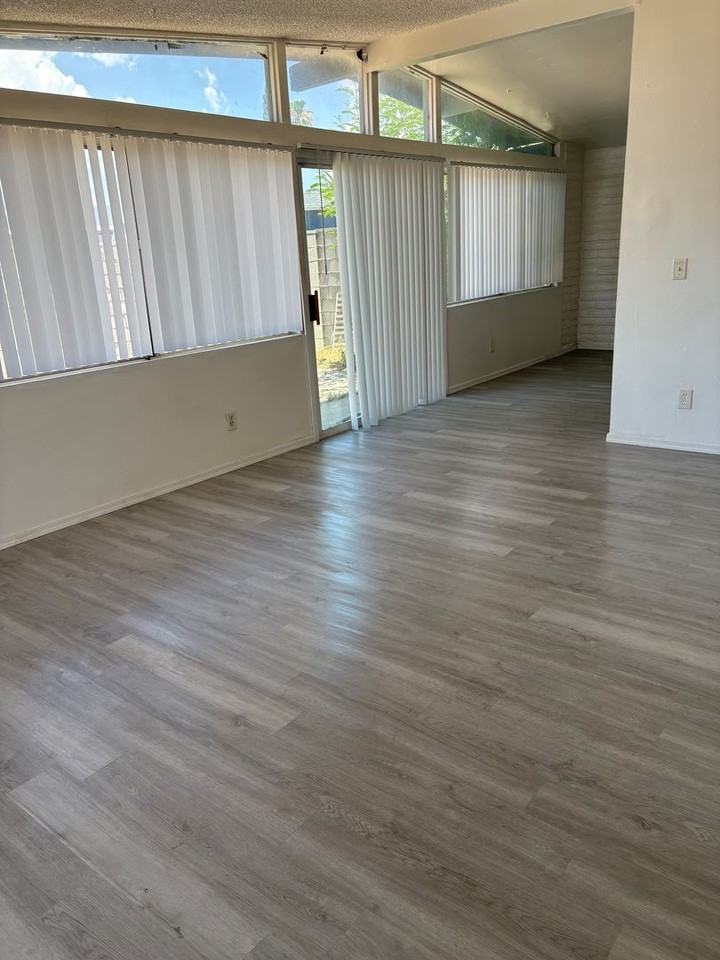 4677 S Canna Ln - Photo 7 of 21