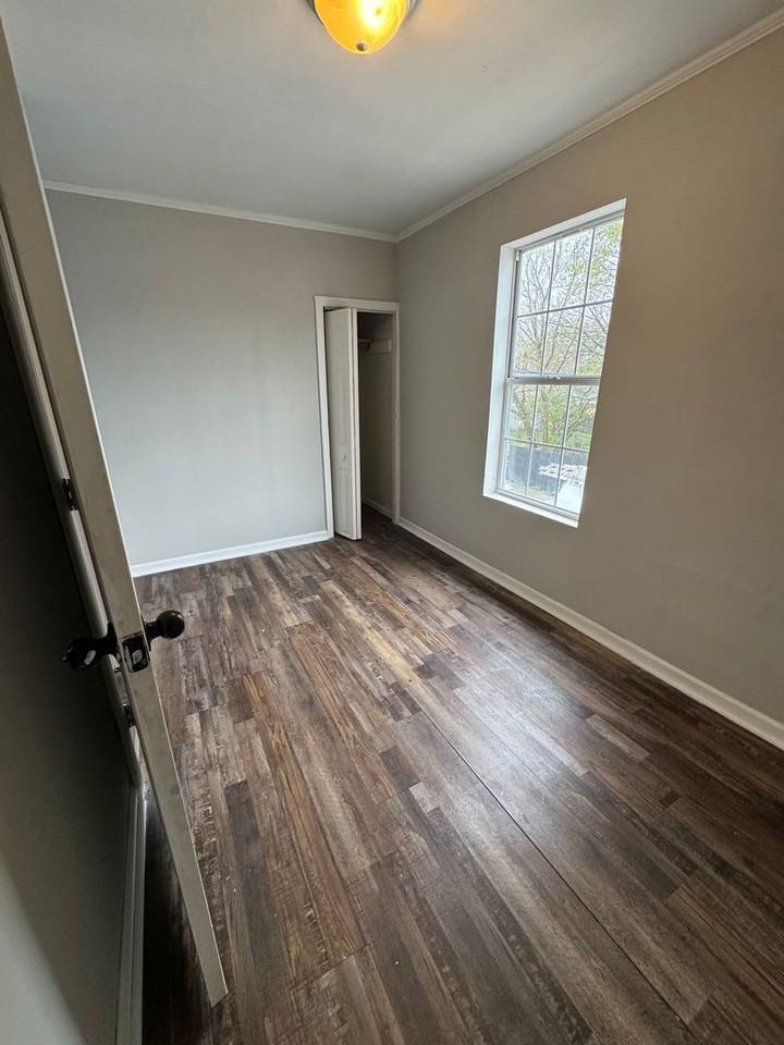 1201 Long St - Photo 6 of 7