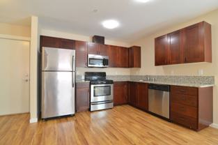6425 SE Holgate - Photo 1 of 1
