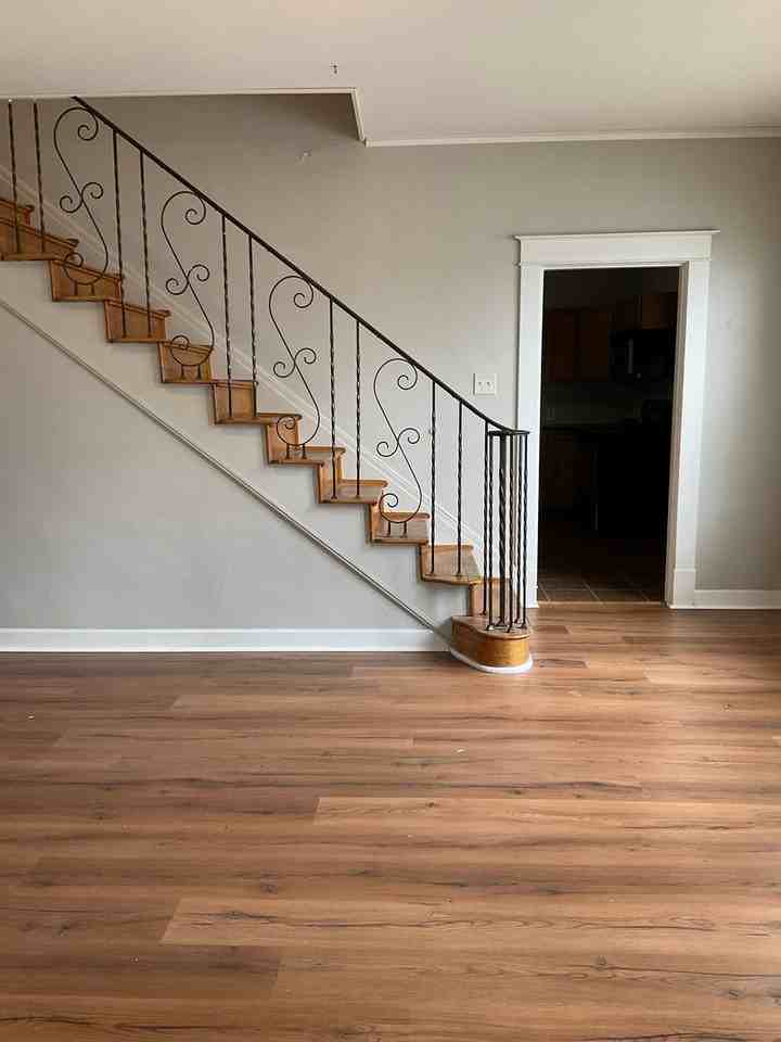 222 S Center St - Photo 5 of 21