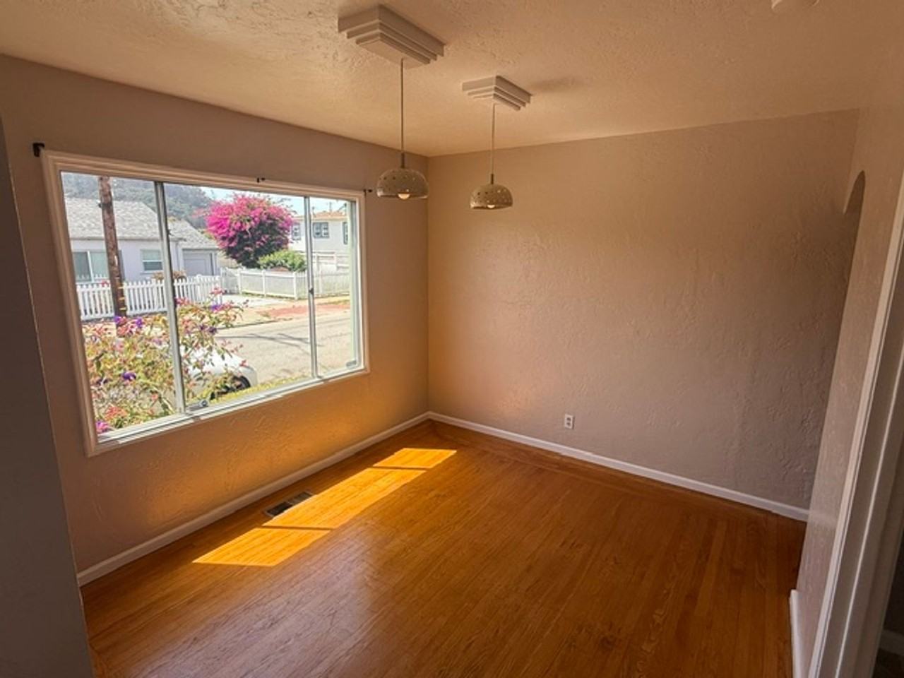 5925 San Jose Ave - Photo 2 of 32