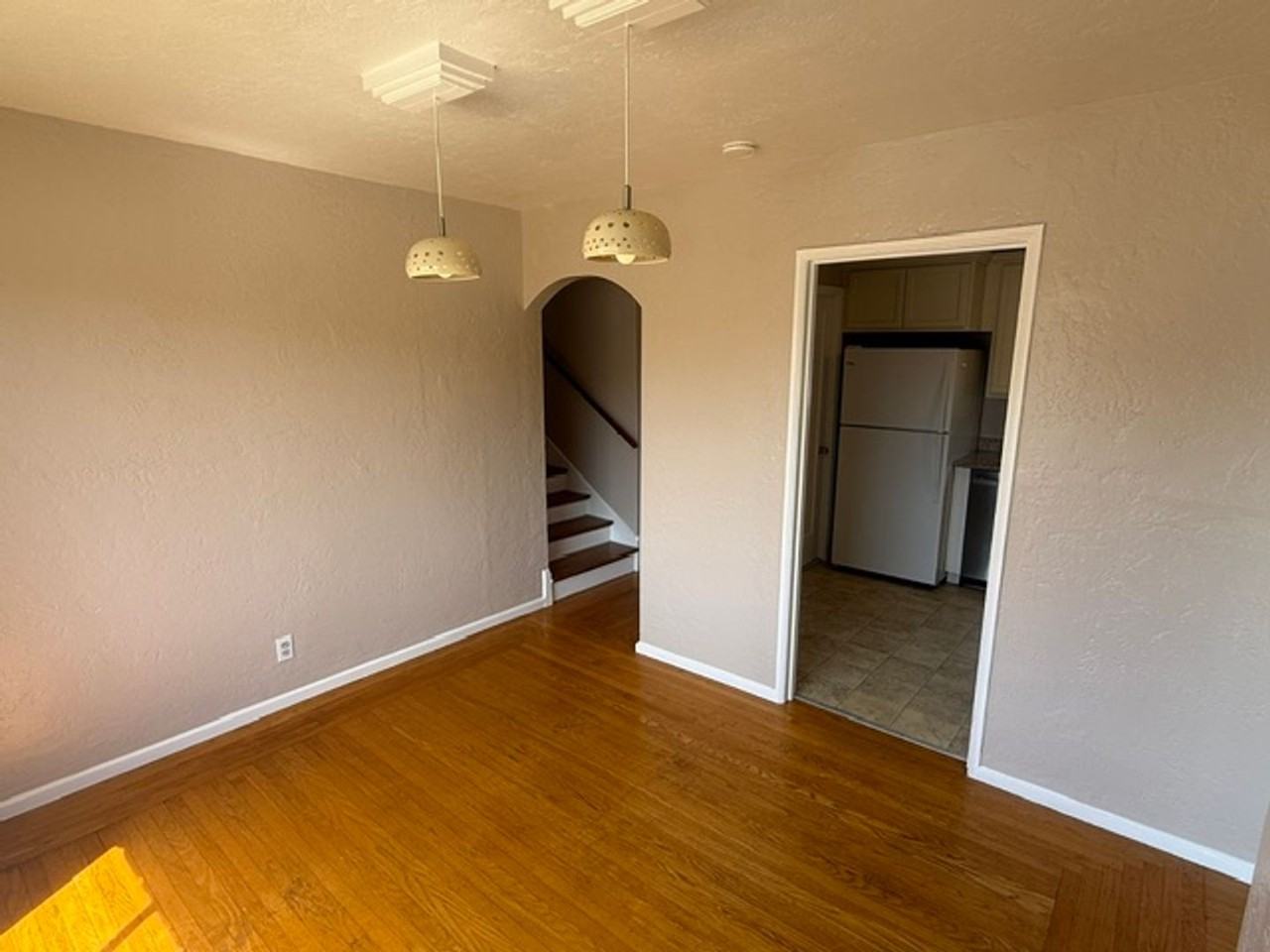 5925 San Jose Ave - Photo 5 of 32