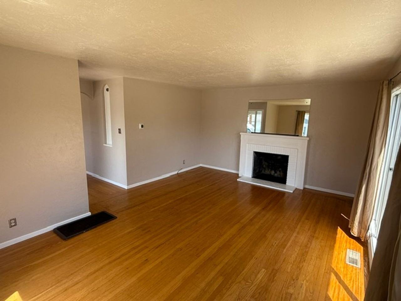 5925 San Jose Ave - Photo 7 of 32