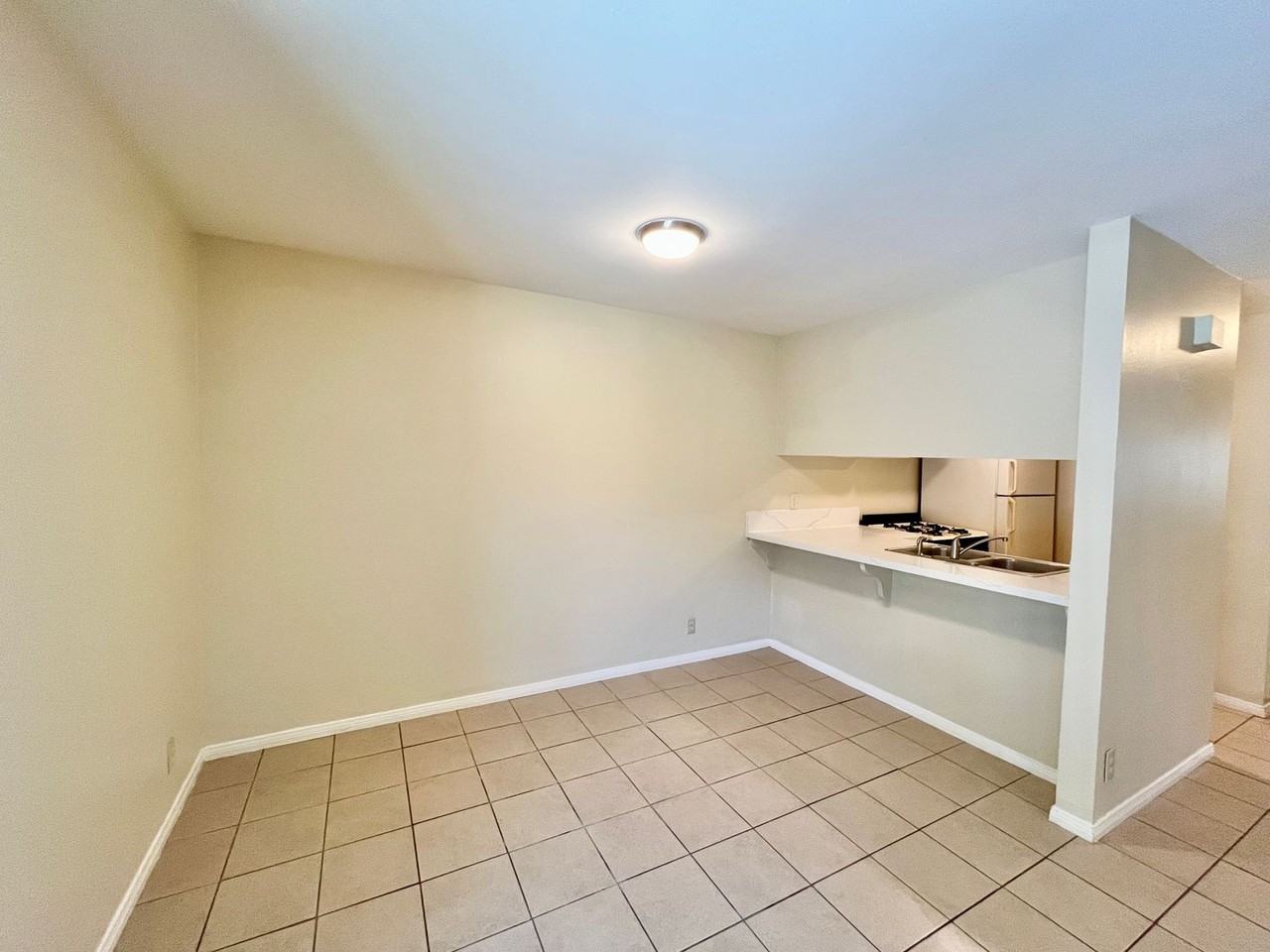 3686 Arizona St #B - Photo 6 of 11
