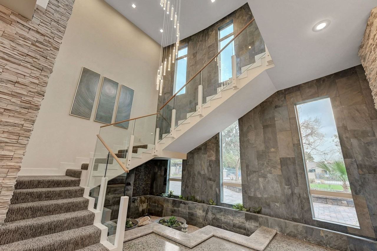 2111 Edgewood Ave - Photo 7 of 50