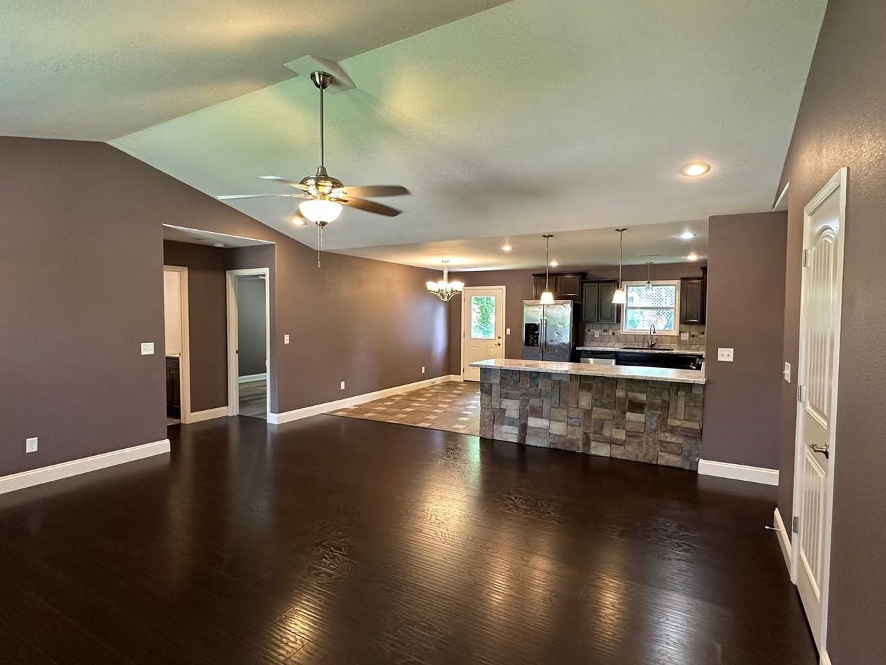 333 Lyle Curtis Cir - Photo 3 of 50