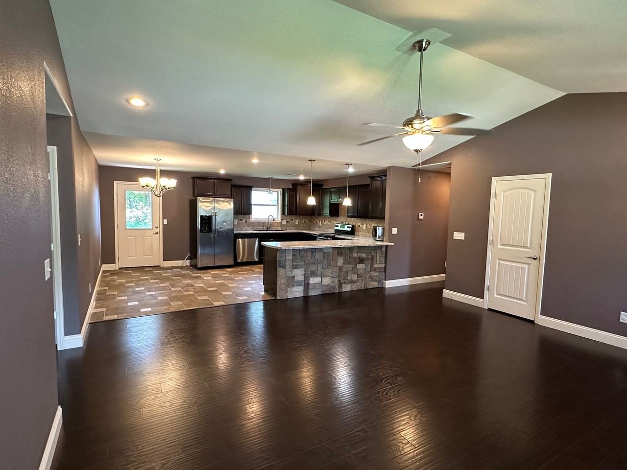 333 Lyle Curtis Cir - Photo 5 of 50