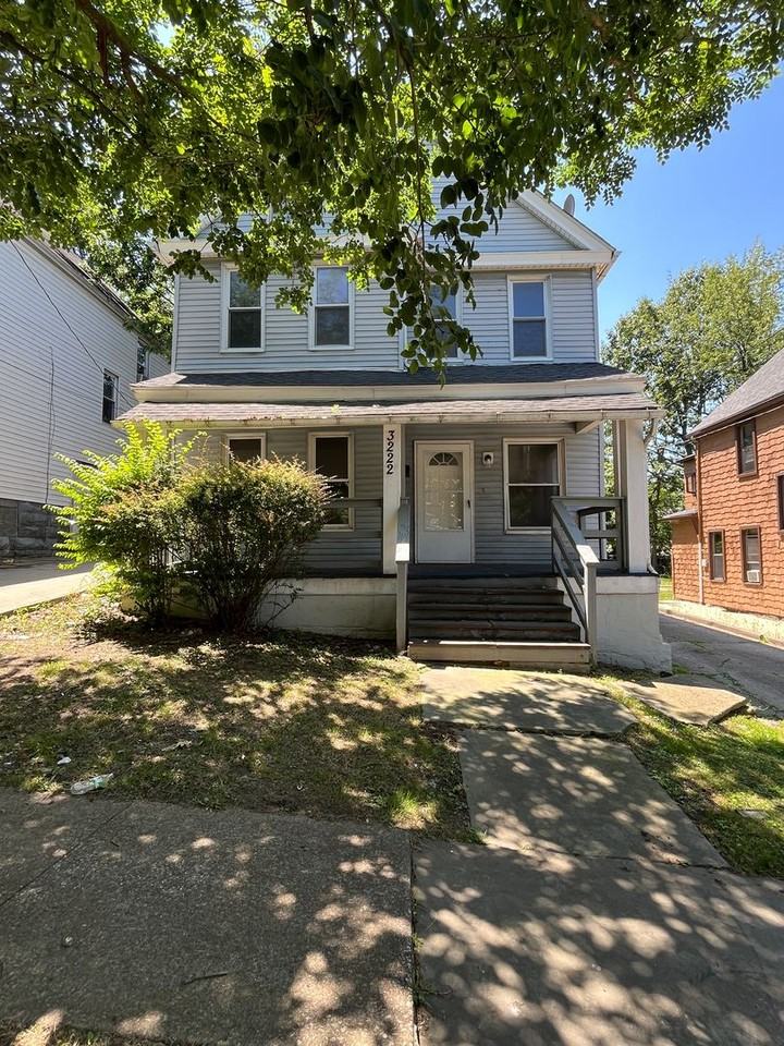 3222 W 94th St - Photo 3 of 50