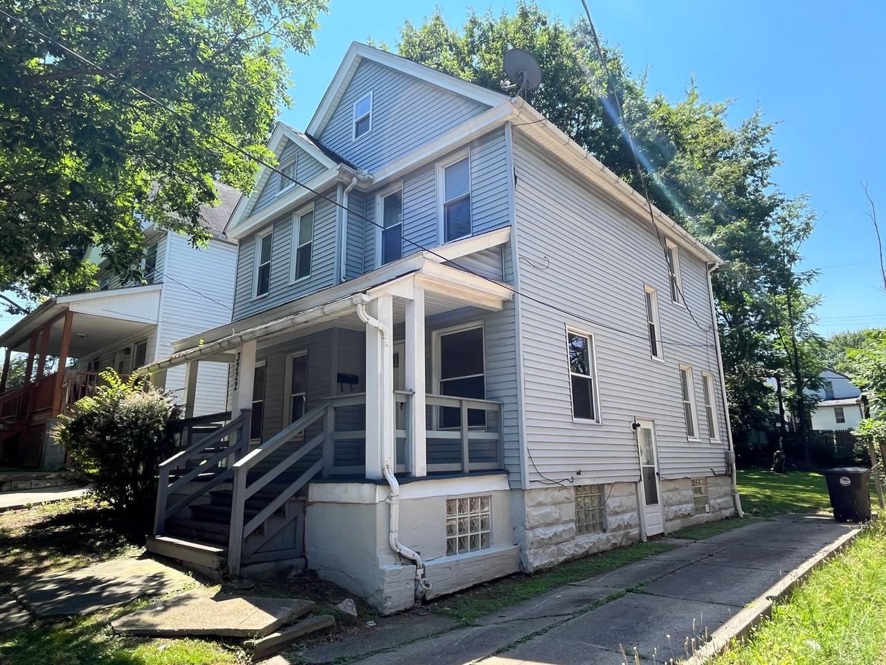 3222 W 94th St - Photo 5 of 50