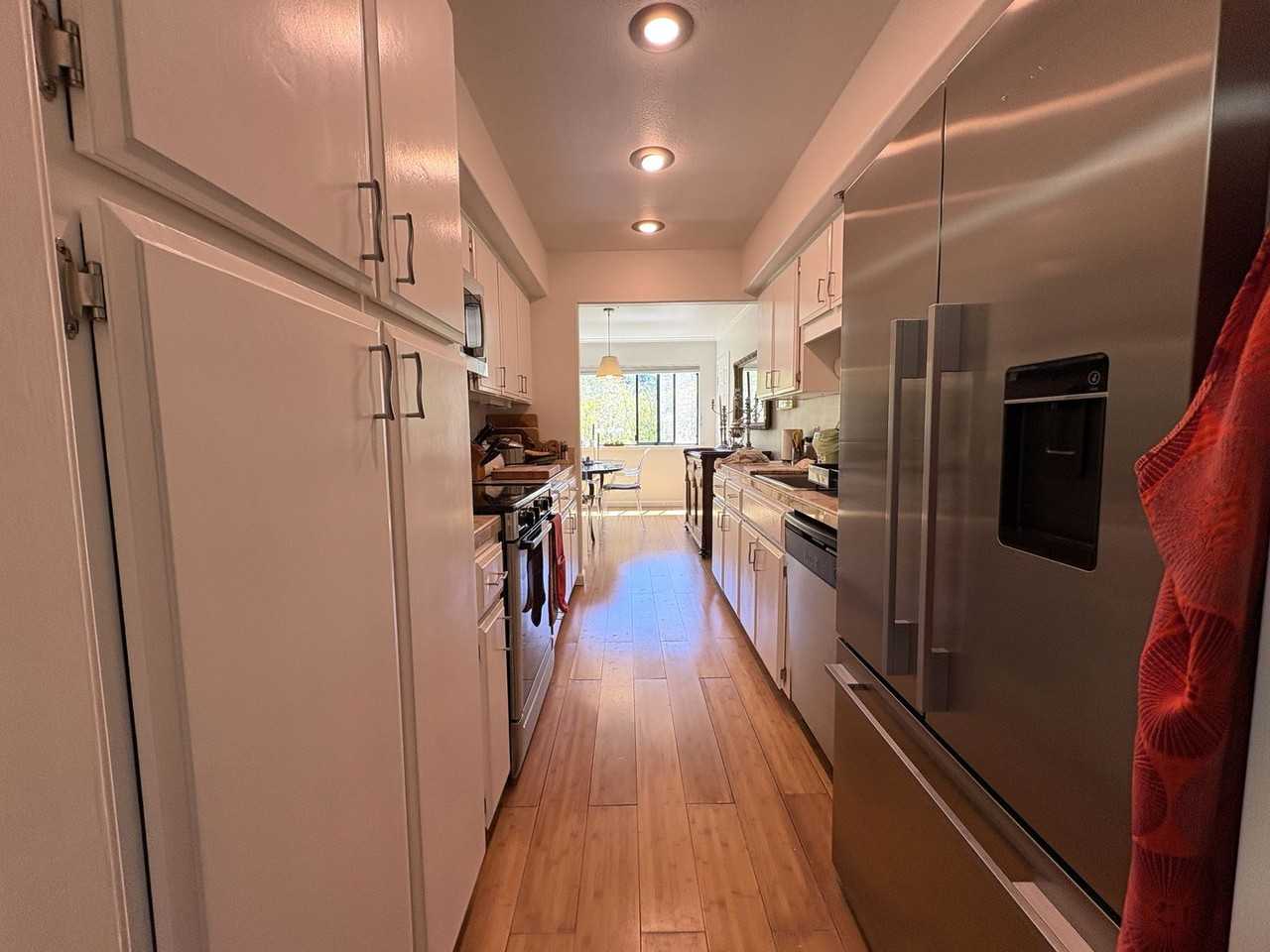 320 Palo Alto Ave #A2 - Photo 4 of 19
