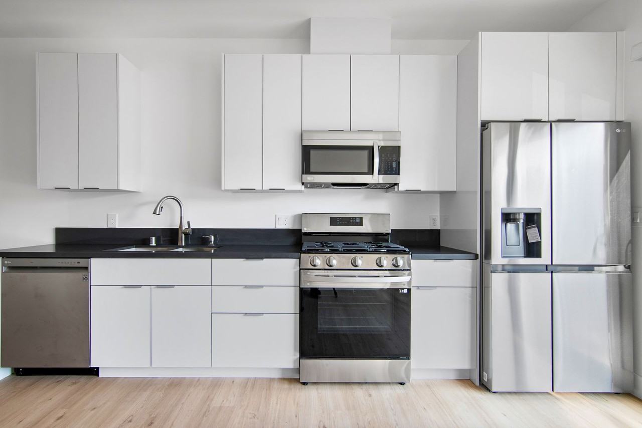 18199 Sunburst St - Photo 5 of 11