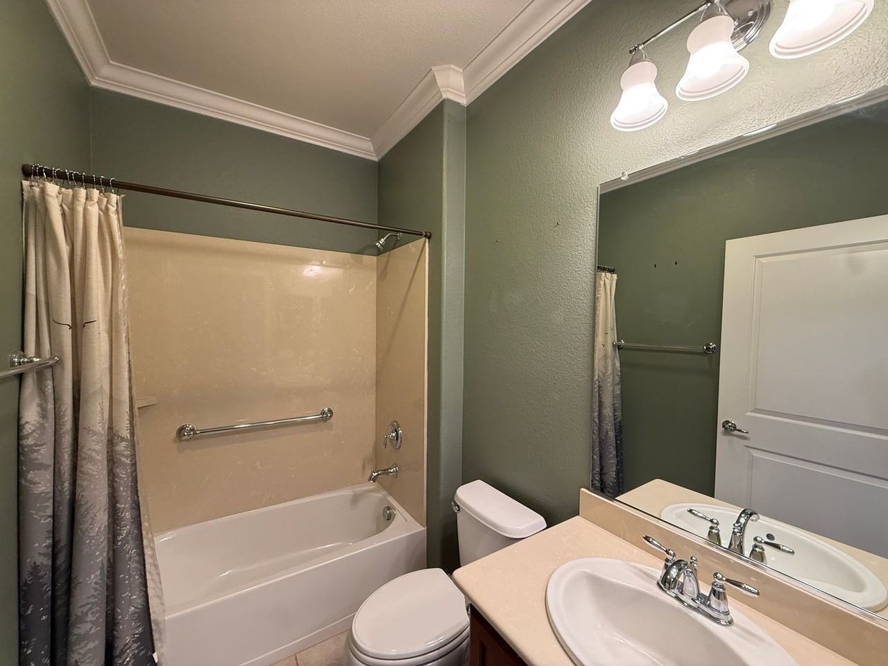 7437 Bloomsbury Way - Photo 5 of 16