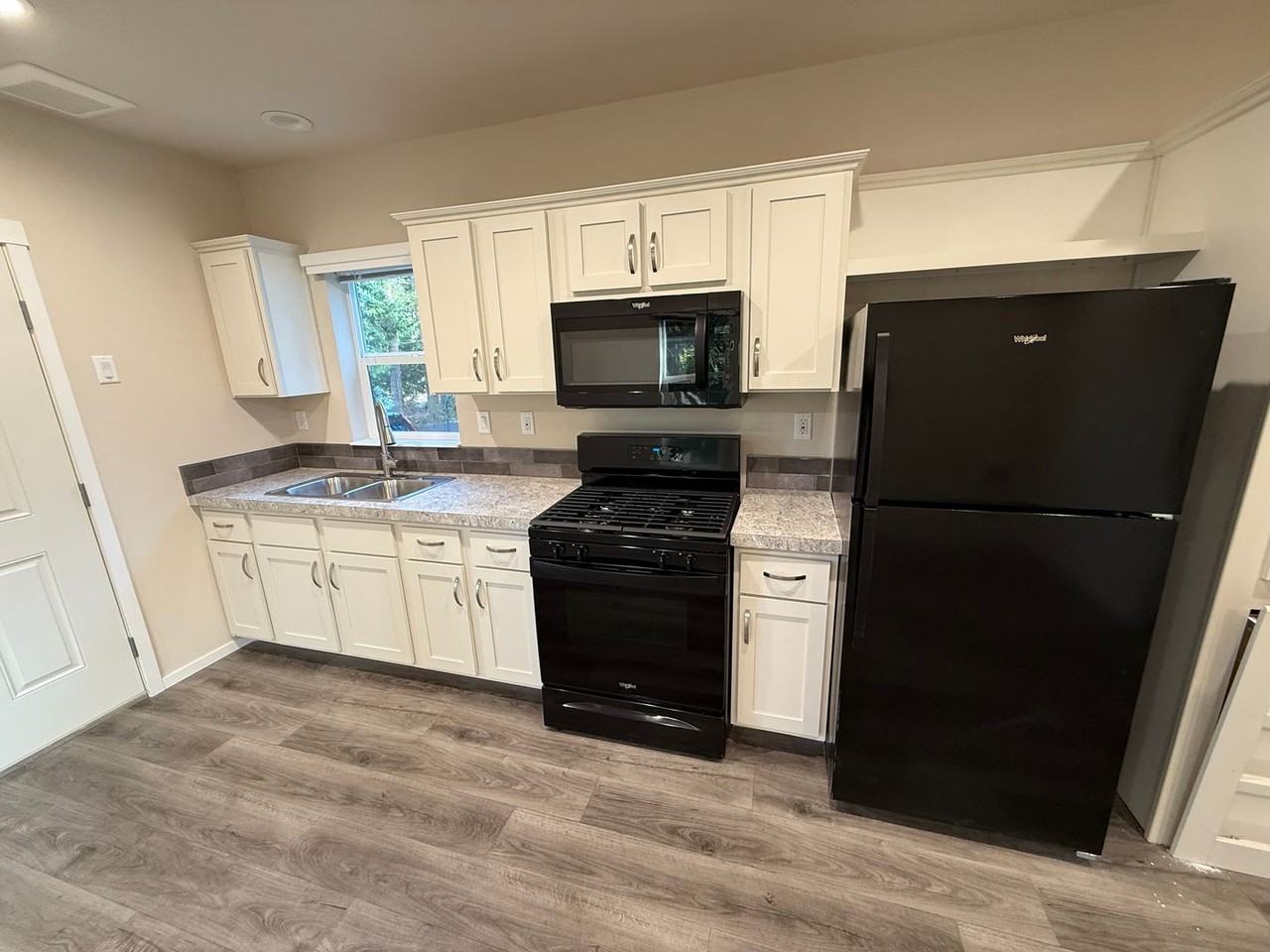 40 Sieberts Creek Rd - Photo 6 of 36
